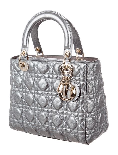 christian dior purse for women.